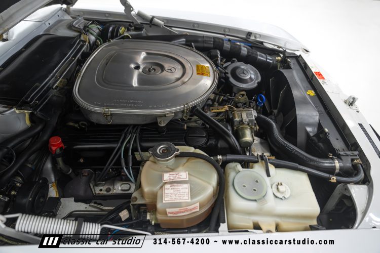 87_Mercedes_Benz_560SL_2262-142