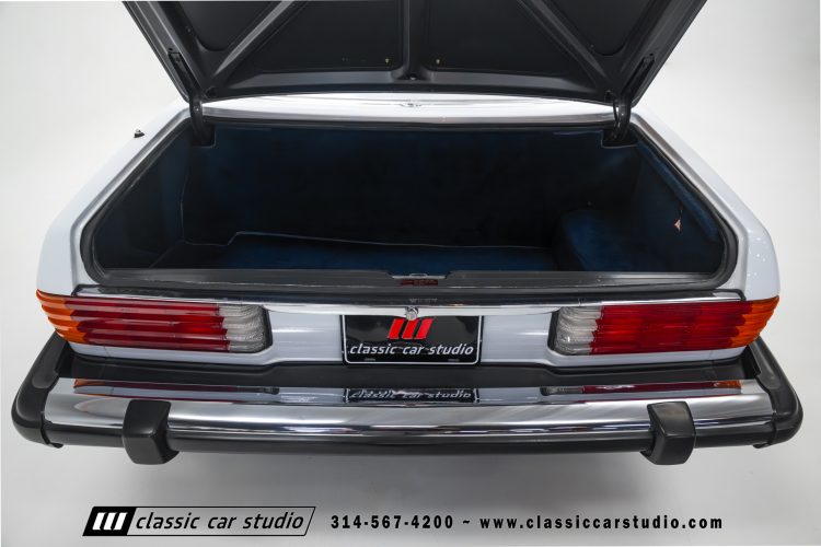 87_Mercedes_Benz_560SL_2262-146