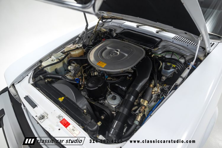 87_Mercedes_Benz_560SL_2262-2