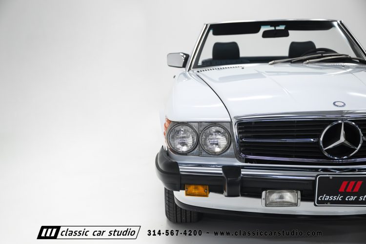 87_Mercedes_Benz_560SL_2262-32