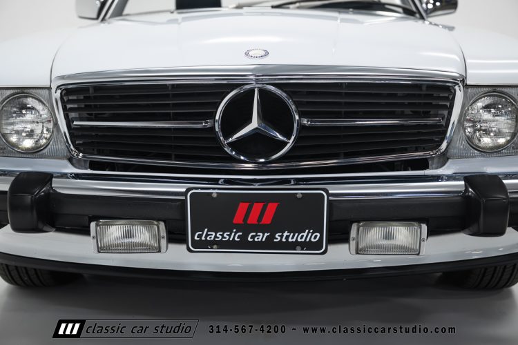 87_Mercedes_Benz_560SL_2262-4