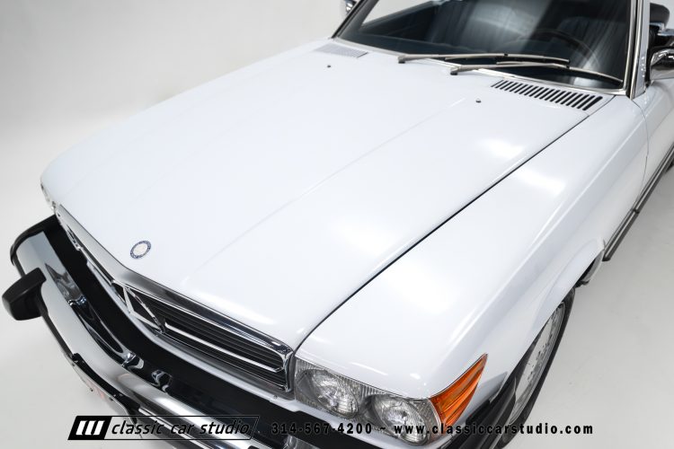 87_Mercedes_Benz_560SL_2262-40