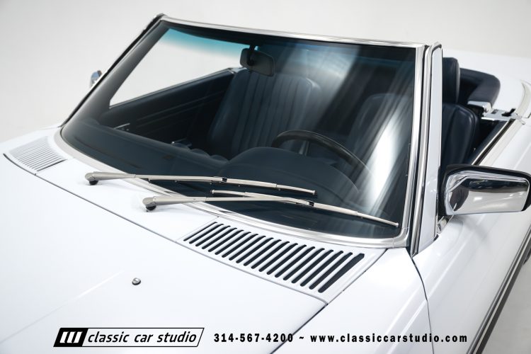 87_Mercedes_Benz_560SL_2262-41