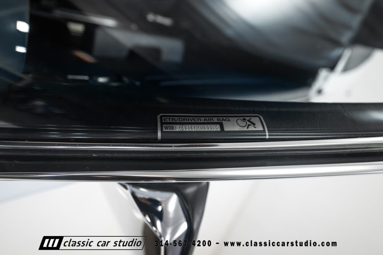 87_Mercedes_Benz_560SL_2262-43