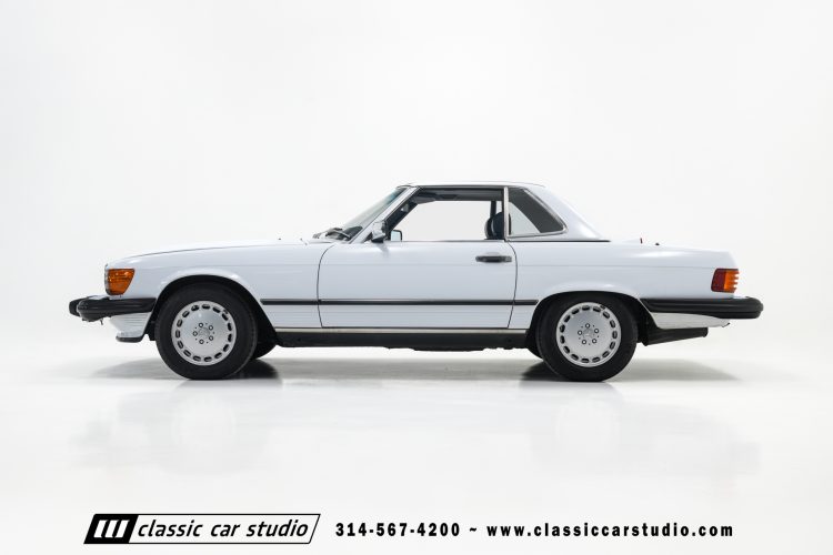 87_Mercedes_Benz_560SL_2262-50