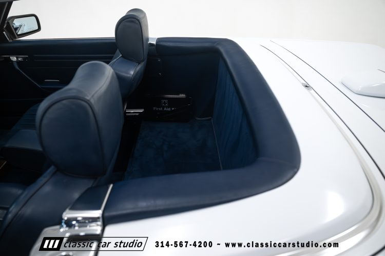 87_Mercedes_Benz_560SL_2262-55