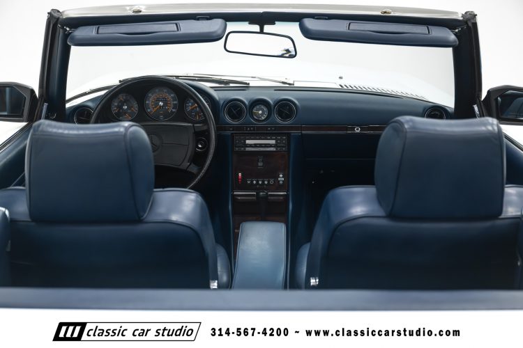 87_Mercedes_Benz_560SL_2262-74