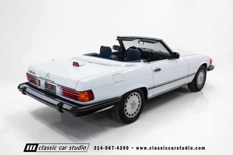87_Mercedes_Benz_560SL_2262-75