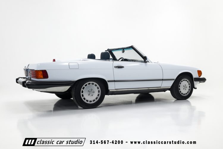 87_Mercedes_Benz_560SL_2262-80