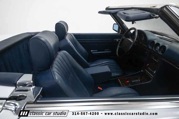 87_Mercedes_Benz_560SL_2262-86