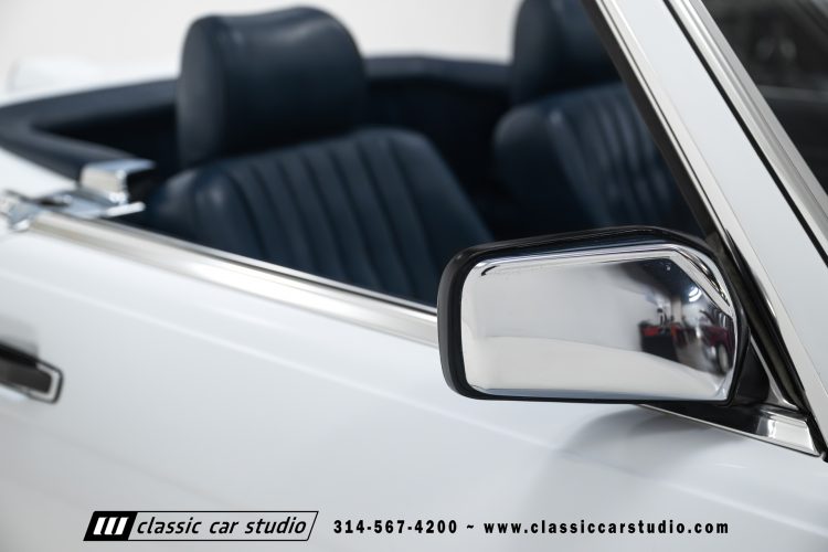 87_Mercedes_Benz_560SL_2262-89