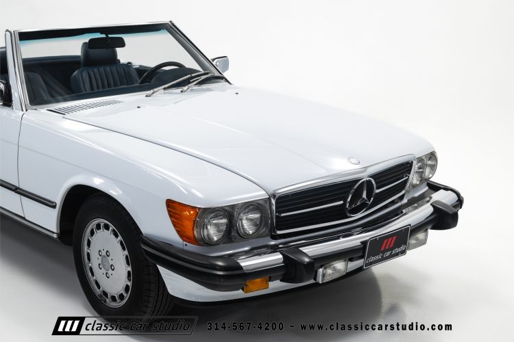 87_Mercedes_Benz_560SL_2262-95