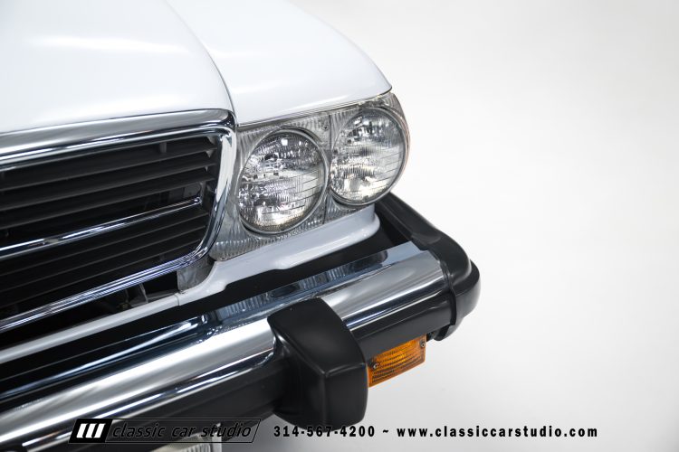 87_Mercedes_Benz_560SL_2262-97