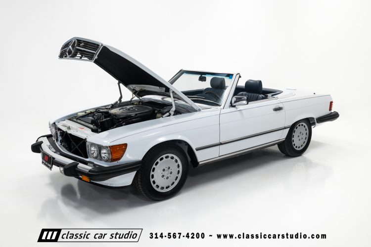 89_Mercedes_Benz_560SL_2259-141