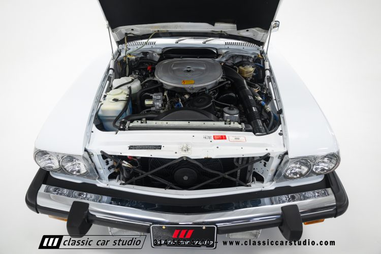 89_Mercedes_Benz_560SL_2259-148