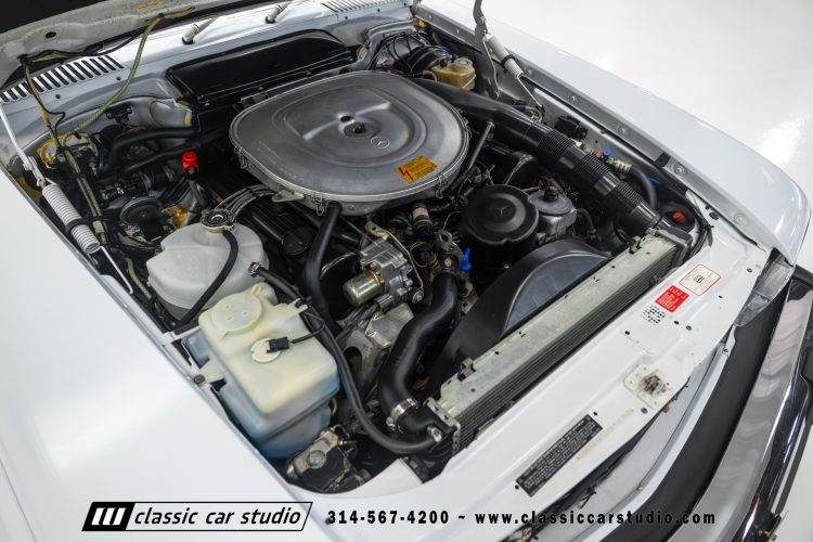 89_Mercedes_Benz_560SL_2259-150