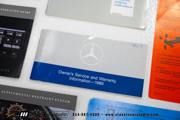 89_Mercedes_Benz_560SL_2259-167