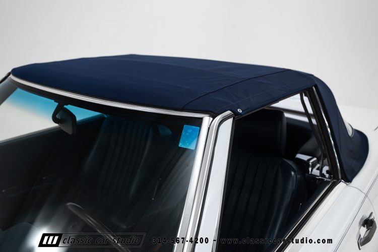 89_Mercedes_Benz_560SL_2259-17