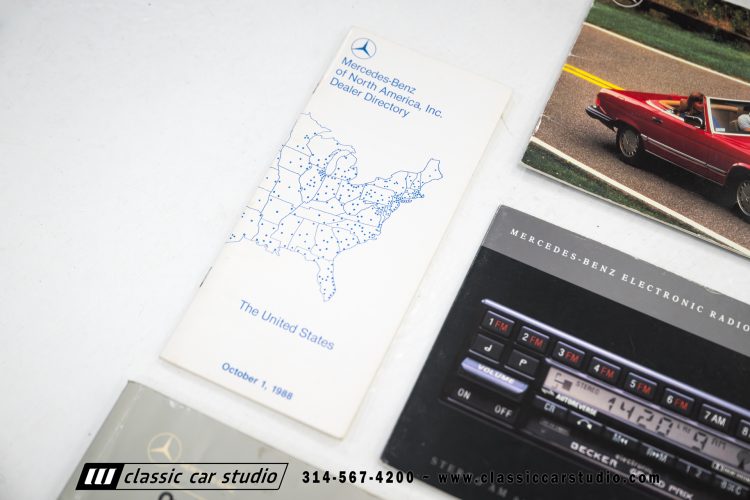 89_Mercedes_Benz_560SL_2259-170