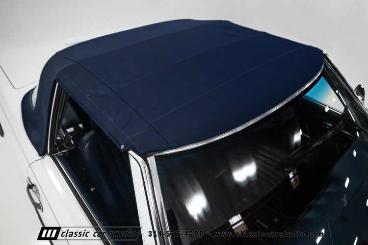 89_Mercedes_Benz_560SL_2259-24