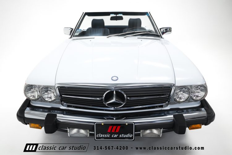89_Mercedes_Benz_560SL_2259-33