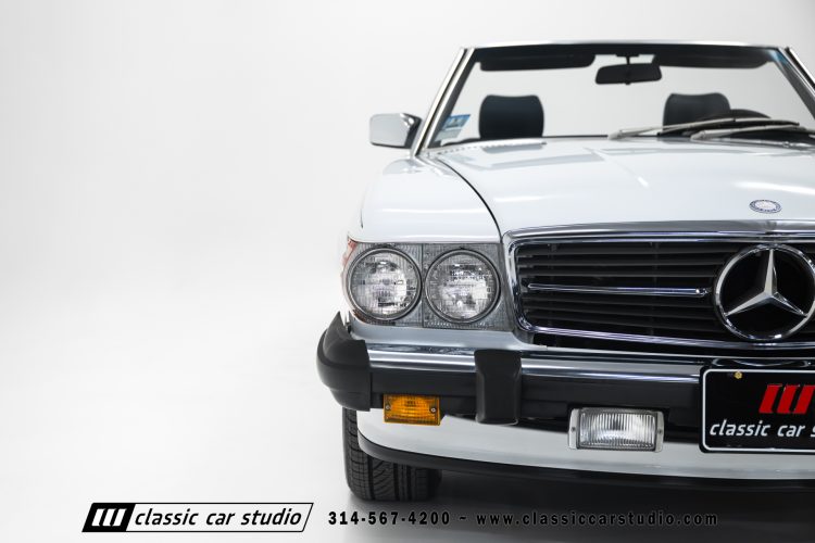 89_Mercedes_Benz_560SL_2259-35
