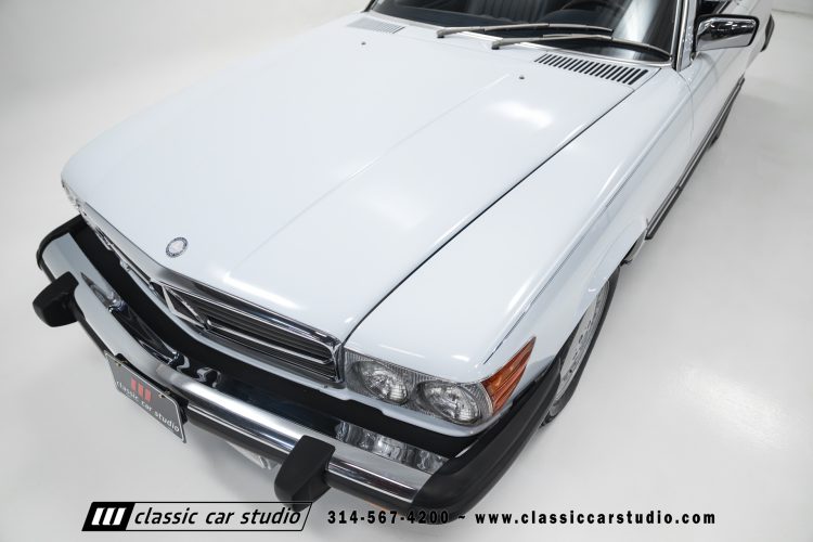 89_Mercedes_Benz_560SL_2259-36