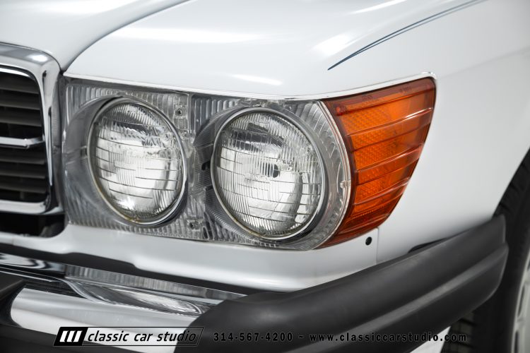 89_Mercedes_Benz_560SL_2259-4