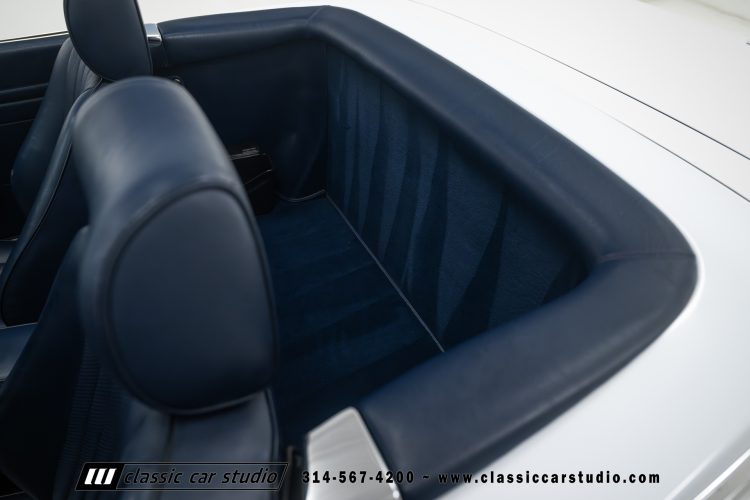 89_Mercedes_Benz_560SL_2259-53