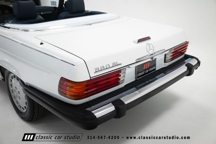 89_Mercedes_Benz_560SL_2259-62