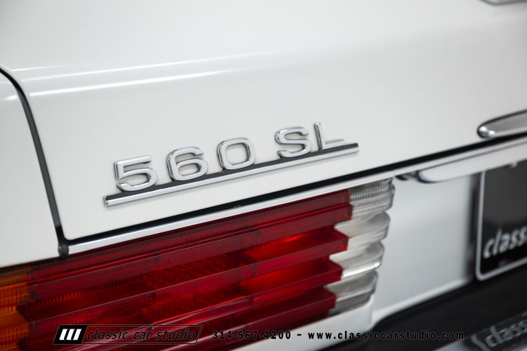 89_Mercedes_Benz_560SL_2259-67