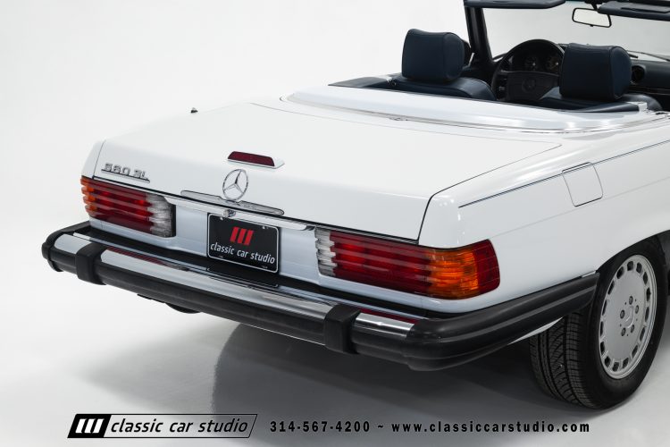 89_Mercedes_Benz_560SL_2259-79