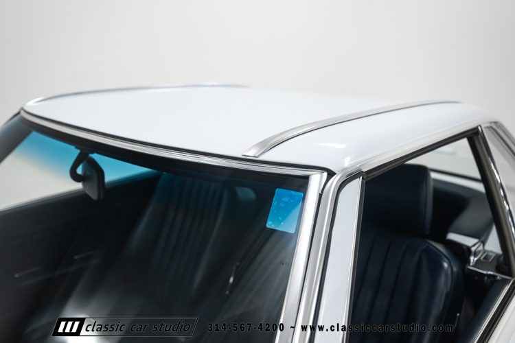 89_Mercedes_Benz_560SL_2259-8