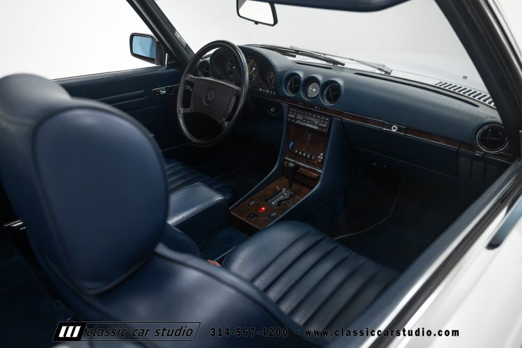 89_Mercedes_Benz_560SL_2259-89