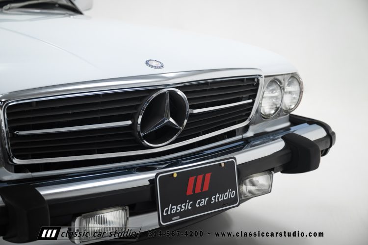 89_Mercedes_Benz_560SL_2259-99