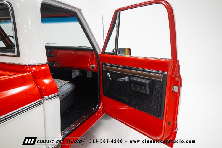 71_Chevrolet_C10_2271-106