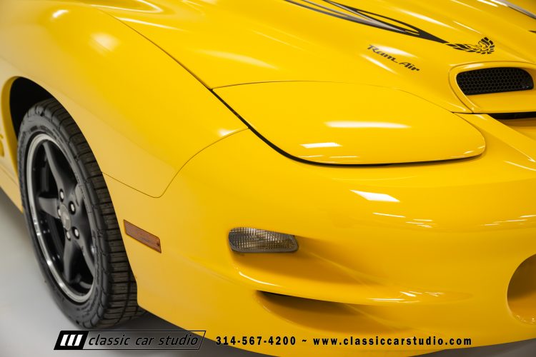 2002_Pontiac_Trans_Am_WS6_2266-100