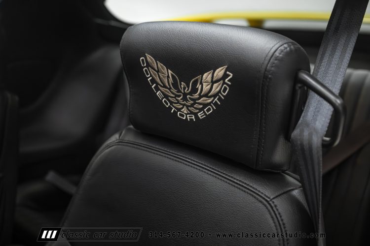 2002_Pontiac_Trans_Am_WS6_2266-115