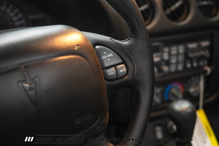 2002_Pontiac_Trans_Am_WS6_2266-124