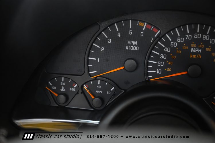 2002_Pontiac_Trans_Am_WS6_2266-127