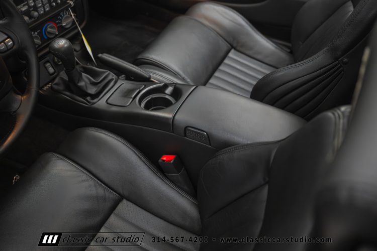 2002_Pontiac_Trans_Am_WS6_2266-138