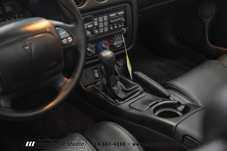 2002_Pontiac_Trans_Am_WS6_2266-139