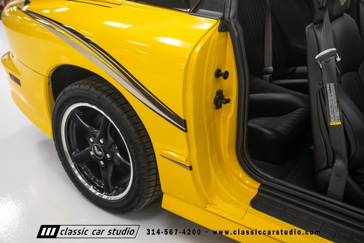 2002_Pontiac_Trans_Am_WS6_2266-146