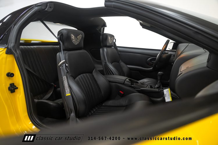 2002_Pontiac_Trans_Am_WS6_2266-147