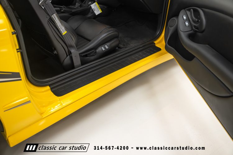 2002_Pontiac_Trans_Am_WS6_2266-148