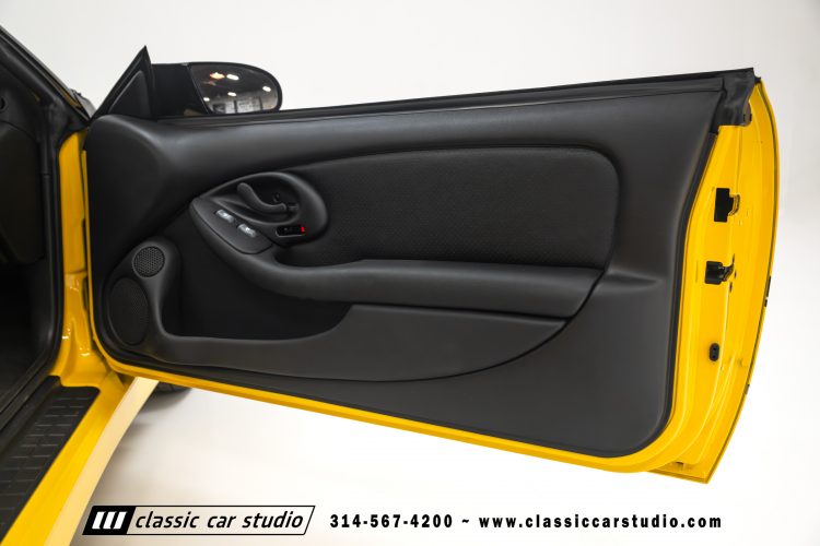 2002_Pontiac_Trans_Am_WS6_2266-149