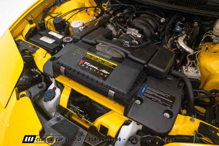 2002_Pontiac_Trans_Am_WS6_2266-162