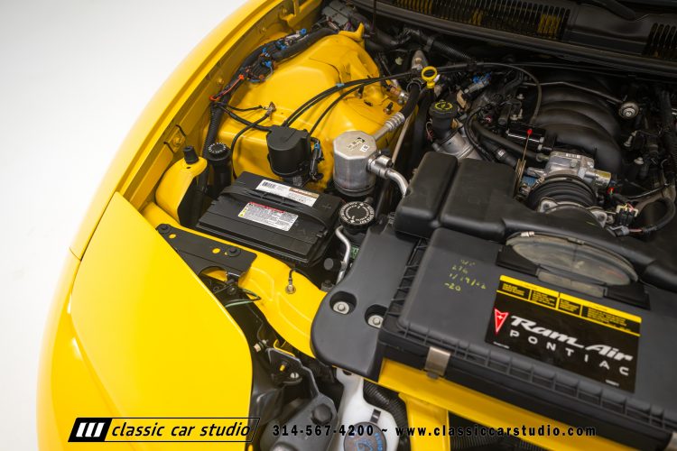 2002_Pontiac_Trans_Am_WS6_2266-164