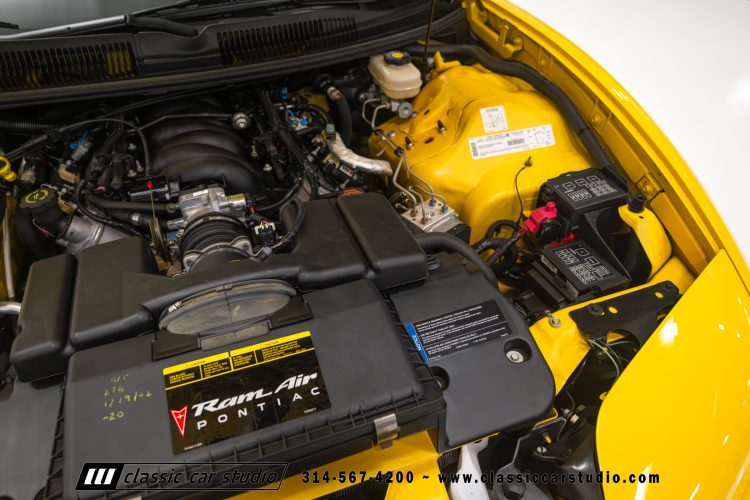 2002_Pontiac_Trans_Am_WS6_2266-166