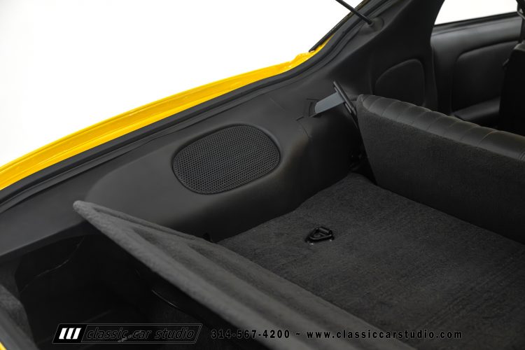 2002_Pontiac_Trans_Am_WS6_2266-177